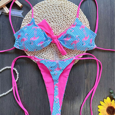 Flamingós, tangás bikini