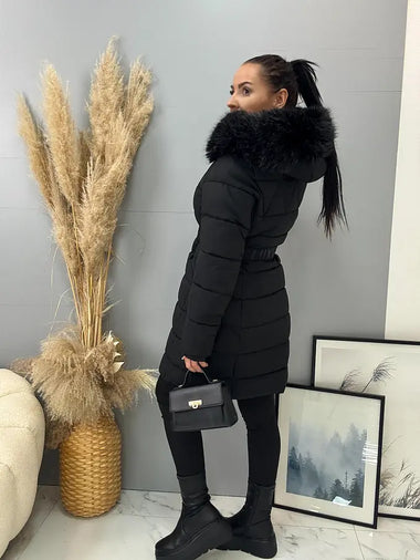 Meleg pufi csinos télikabát levehető fekete kapucniprémmel