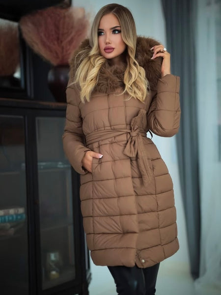 Pillekönnyű és nagyon meleg karamellbarna télikabát