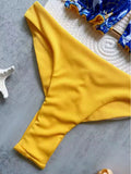Kétoldalas háromszög bikini szett – sárga & trópusi kék mintás