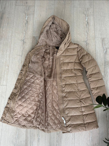 Ökobőr Vízlepergető Középhosszú Bézs Csinos Télikabát Kapucnival