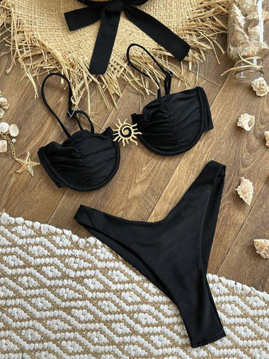Soléa Fekete Bikini – Arany Nap Díszítéssel