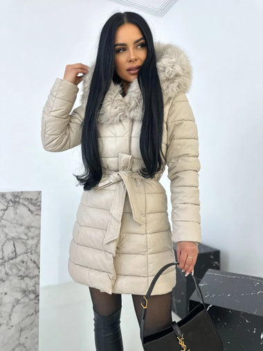 Prémes galléros, vízlepergetős vastag műbőr pufi női télikabát - középhosszú