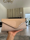 Keményfalú elegáns női kistáska, clutch -bézs lakk és művelúr / utolsó darab