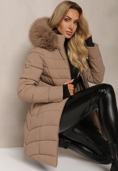 Patenttal szűkíthető, karcsúsított karamellbarna női télikabát XS/S, javítandó zsebcipzárral