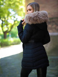 Karcsúsított meleg női fekete télikabát mogyoróbarna prémmel DX8820B