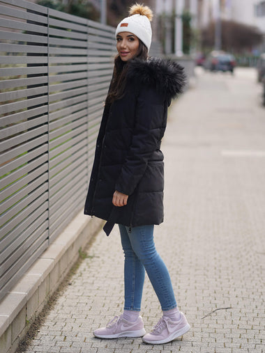 Extra meleg fekete télikabát övvel